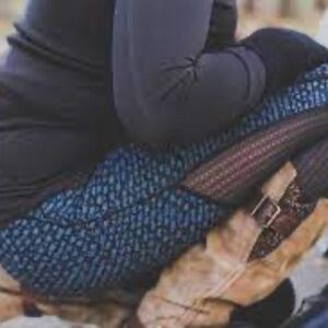 Lululemon Deep Breath Crop Size 2 Shatter Weave Desert Teal Alberta Lake